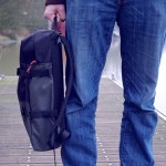 Porté par la poignée