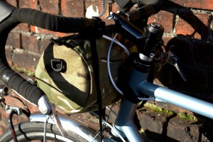 Un anneau de chaque côté