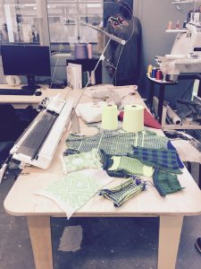 Tricoteuse numérique : On programme le motif, reste à faire les va-et-vient